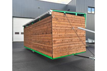 Abri Déplaçable pour Chevaux – 6 m x 2,5 m + Auvent 1 m