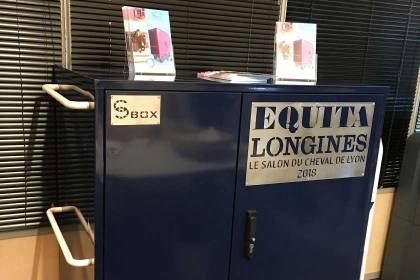 Plaque personnalisé pour malles de concours