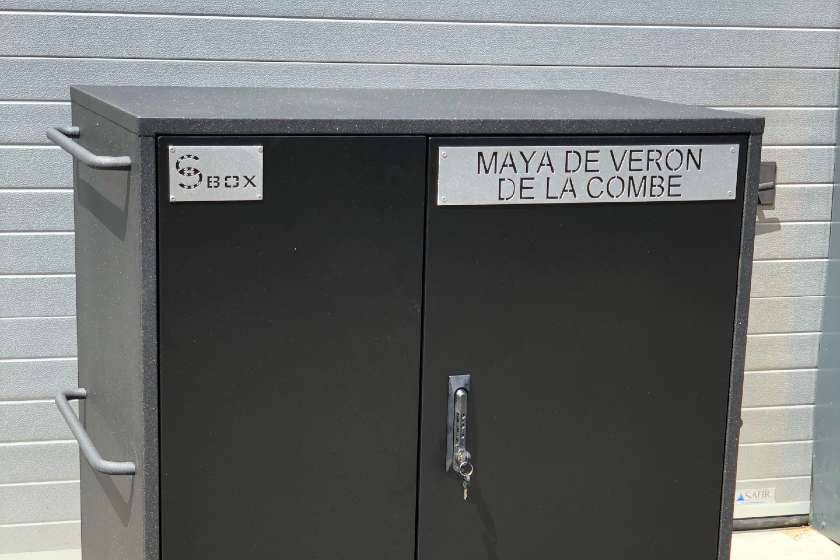 Plaque personnalisé pour malles de concours